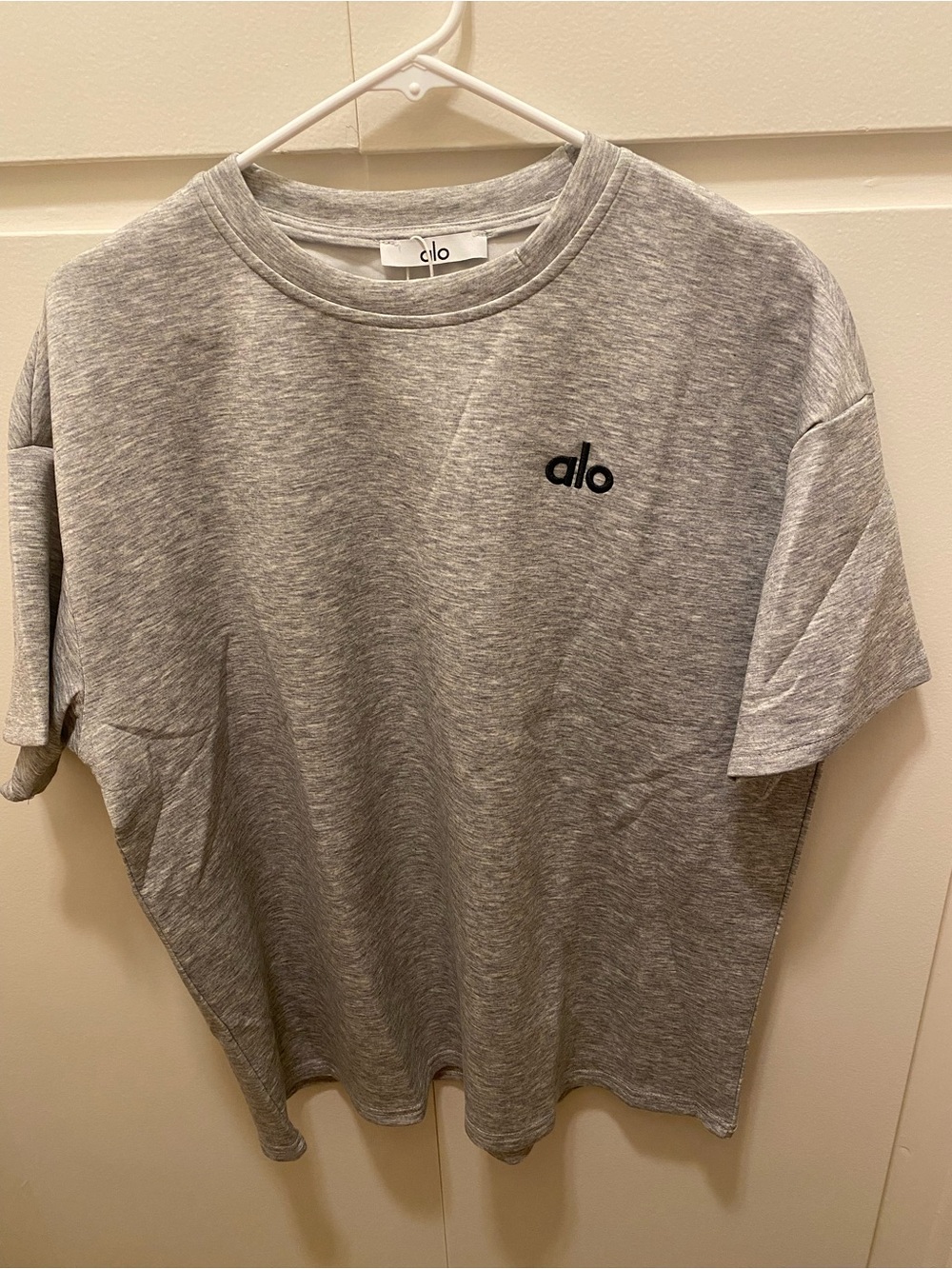 ALO Yoga Gray Heather Short Sleeve Logo Tee